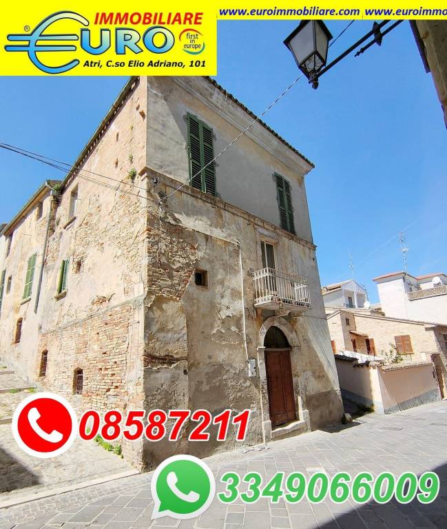 casa indipendente in vendita ad Atri