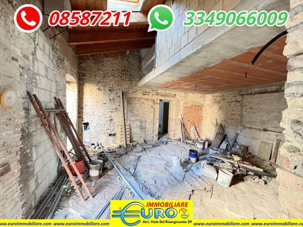casa indipendente in vendita ad Atri