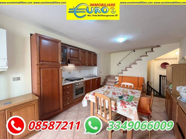 casa indipendente in vendita ad Atri