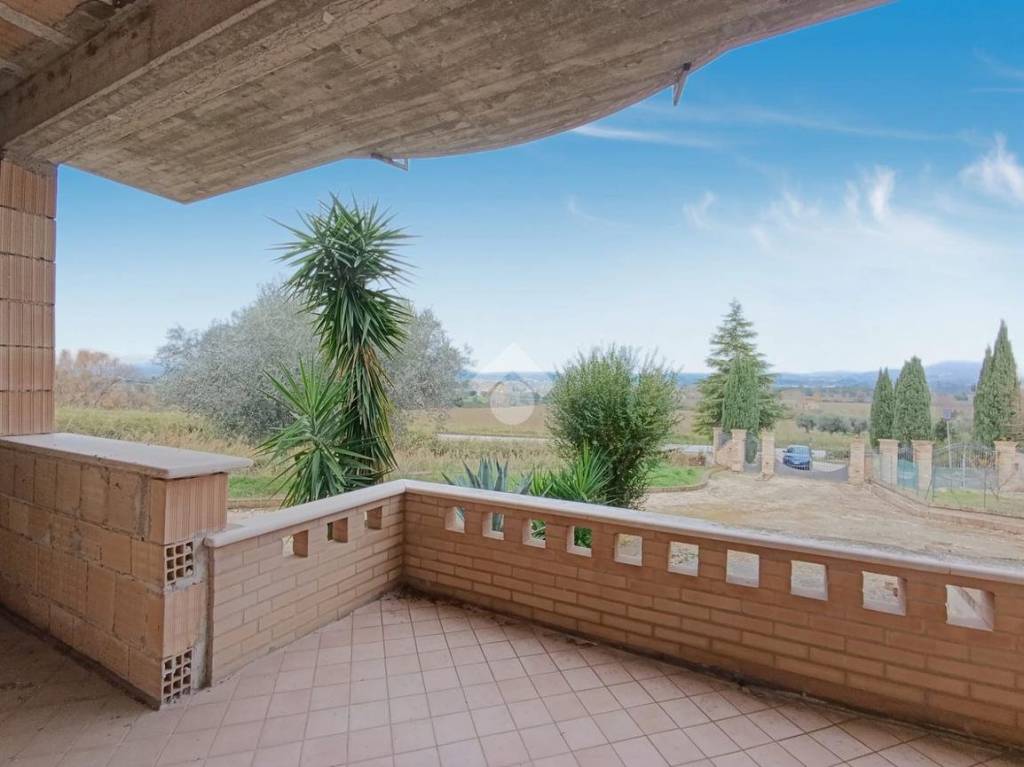 casa indipendente in vendita ad Atri in zona Casoli