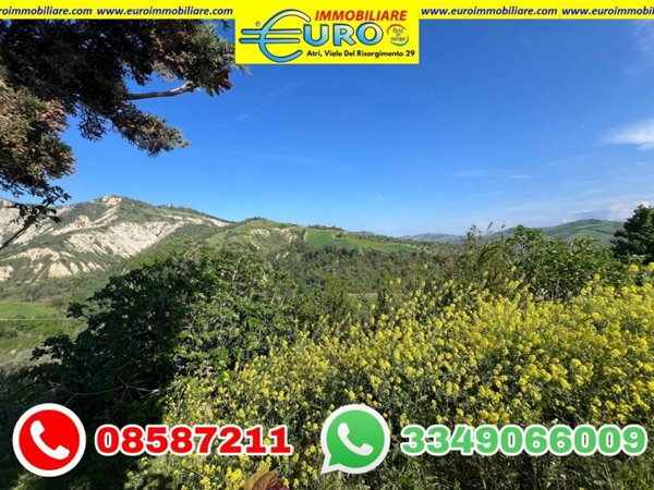 casa indipendente in vendita ad Atri