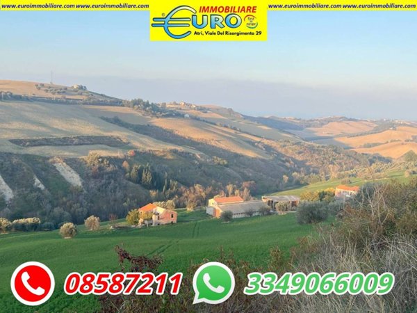 casa indipendente in vendita ad Atri