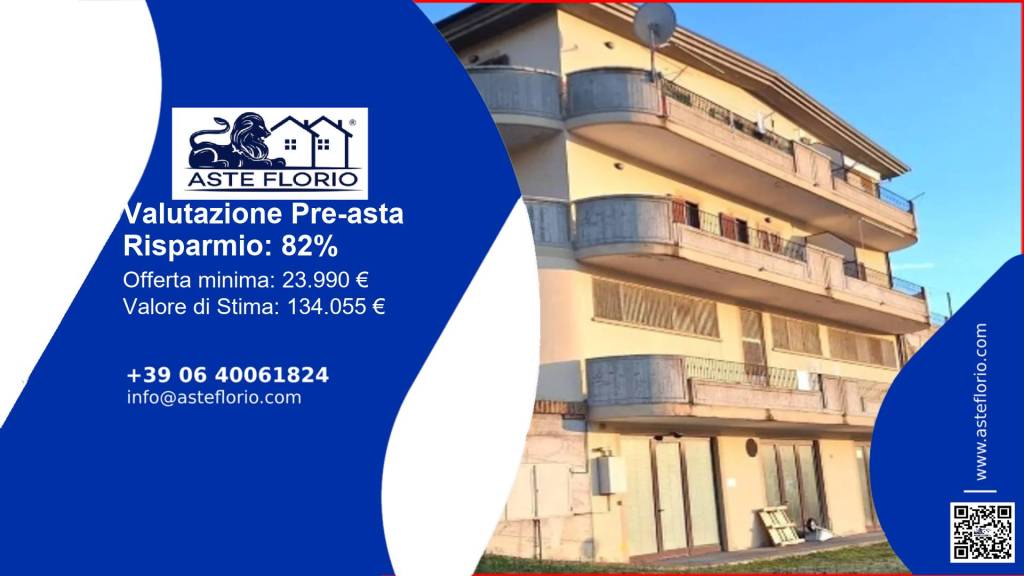 negozio in vendita ad Atri in zona Casoli