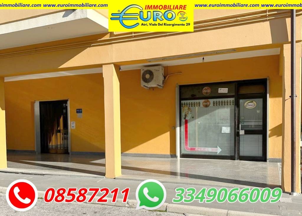 negozio in vendita ad Atri in zona Fontanelle