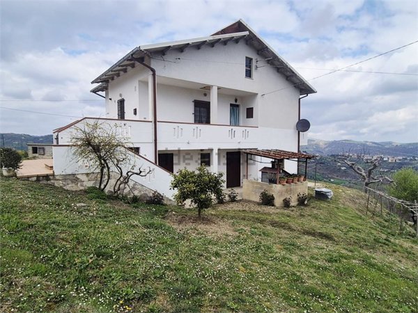 casa indipendente in vendita ad Atri