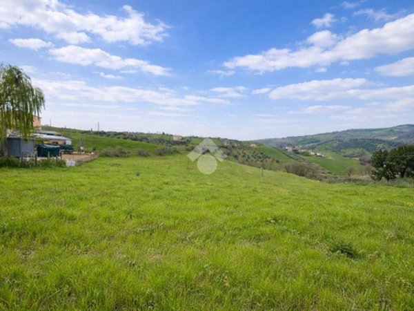 terreno agricolo in vendita ad Atri in zona San Giacomo