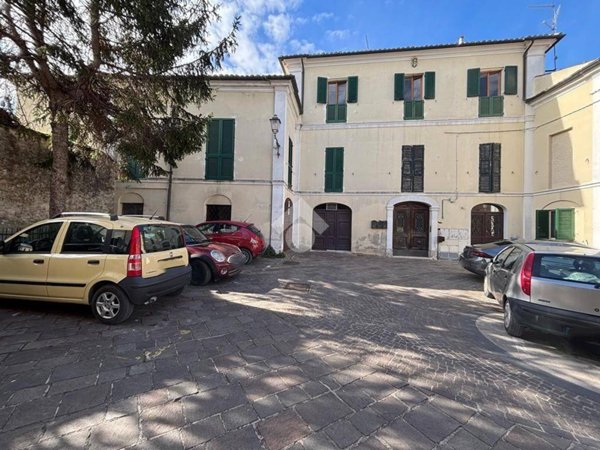 appartamento in vendita ad Atri