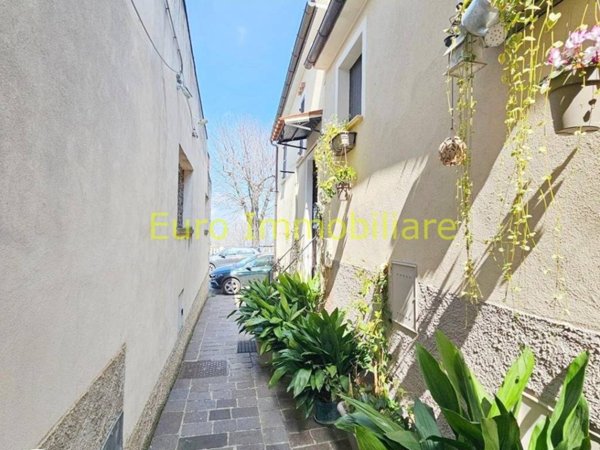 casa indipendente in vendita ad Atri