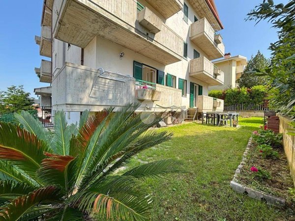 appartamento in vendita ad Atri in zona Casoli