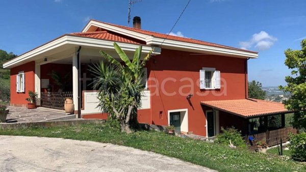 casa indipendente in vendita ad Atri
