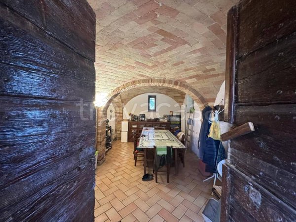 casa indipendente in vendita ad Atri in zona Santa Margherita
