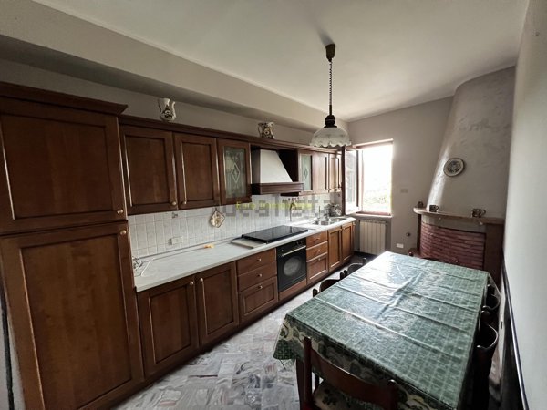 casa indipendente in vendita ad Atri in zona Treciminiere