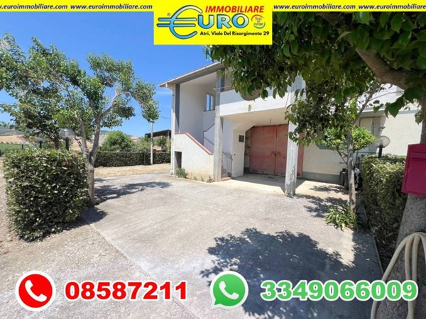 casa indipendente in vendita ad Atri