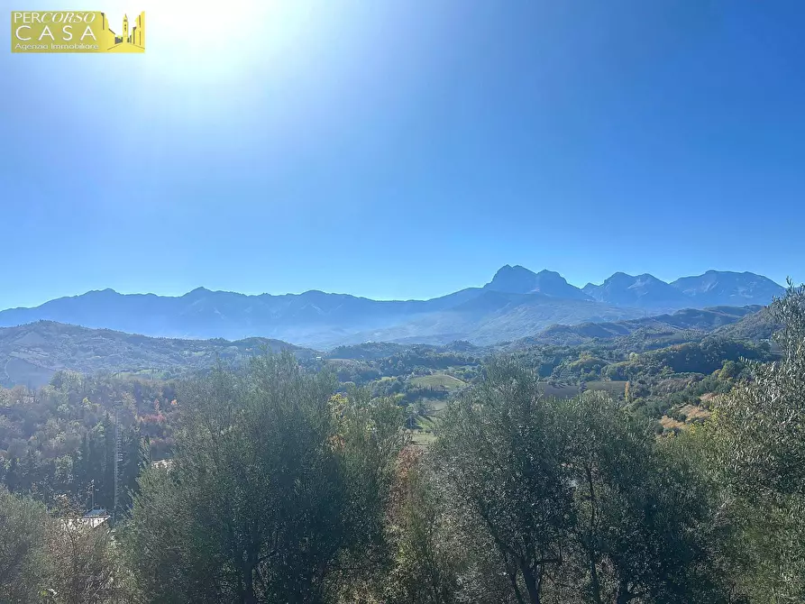casa indipendente in vendita a Basciano