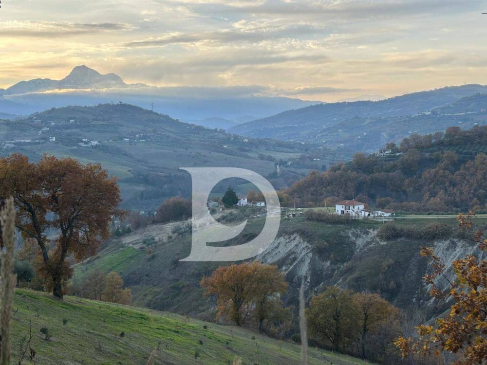 casa indipendente in vendita a Basciano
