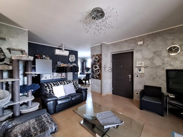 appartamento in vendita a Basciano in zona Zampitto