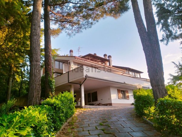 casa indipendente in vendita a Basciano