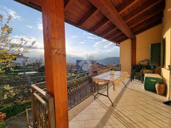 casa indipendente in vendita a Basciano in zona Sant'Agostino