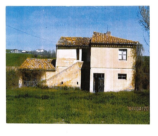 terreno agricolo in vendita a Bellante in zona Sant'Arcangelo