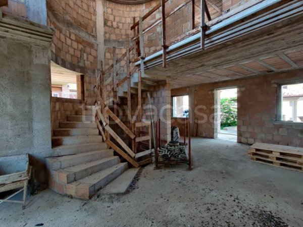 casa indipendente in vendita a Bellante in zona Ripattoni