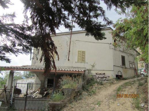 appartamento in vendita a Bellante