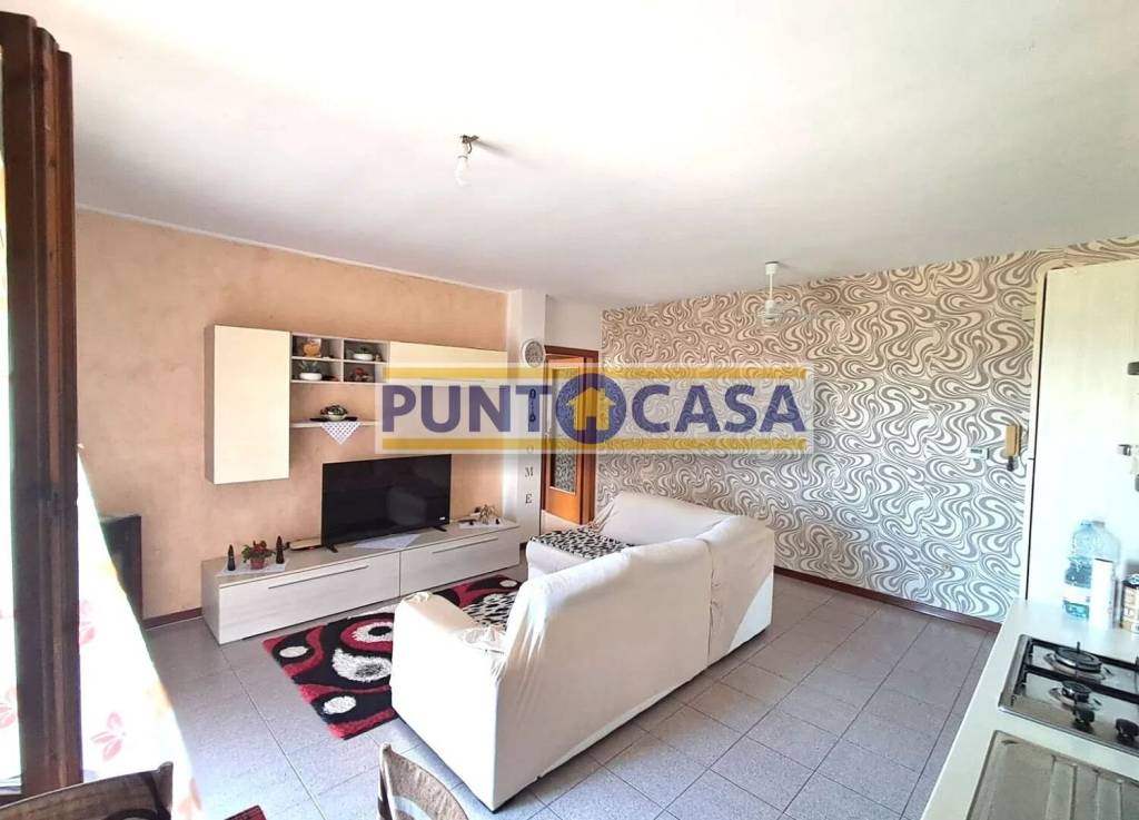 appartamento in vendita a Bellante in zona San Mauro