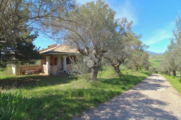 casa indipendente in vendita a Bellante in zona San Mauro