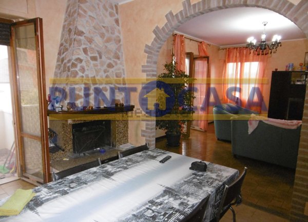 appartamento in vendita a Bellante in zona Bellante Stazione