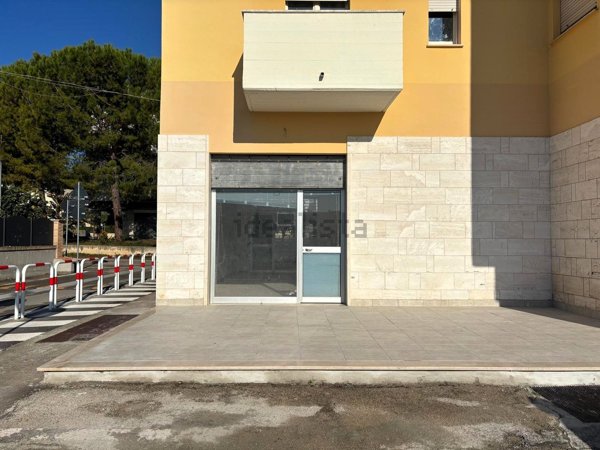 casa indipendente in vendita a Bellante in zona Bellante Stazione