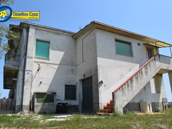 casa indipendente in vendita a Bellante in zona San Mauro