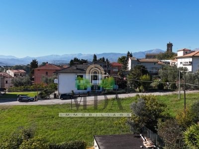 villetta a schiera in vendita a Bellante in zona Ripattoni
