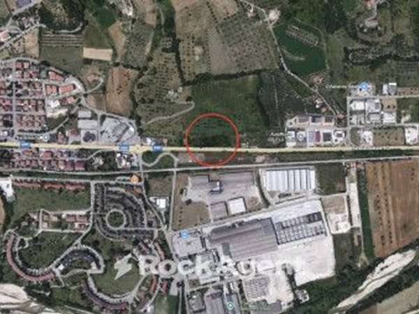 terreno edificabile in vendita a Bellante in zona Bellante Stazione