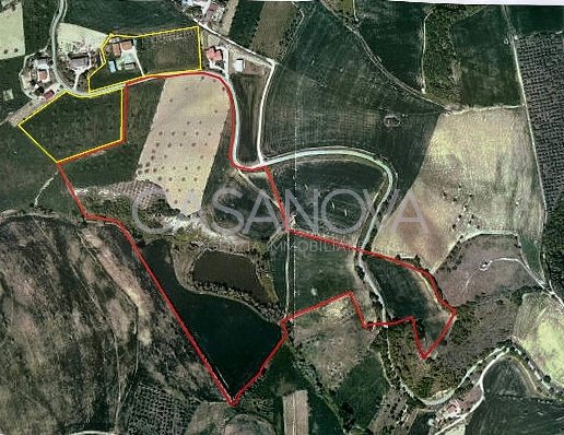 casa indipendente in vendita a Bellante