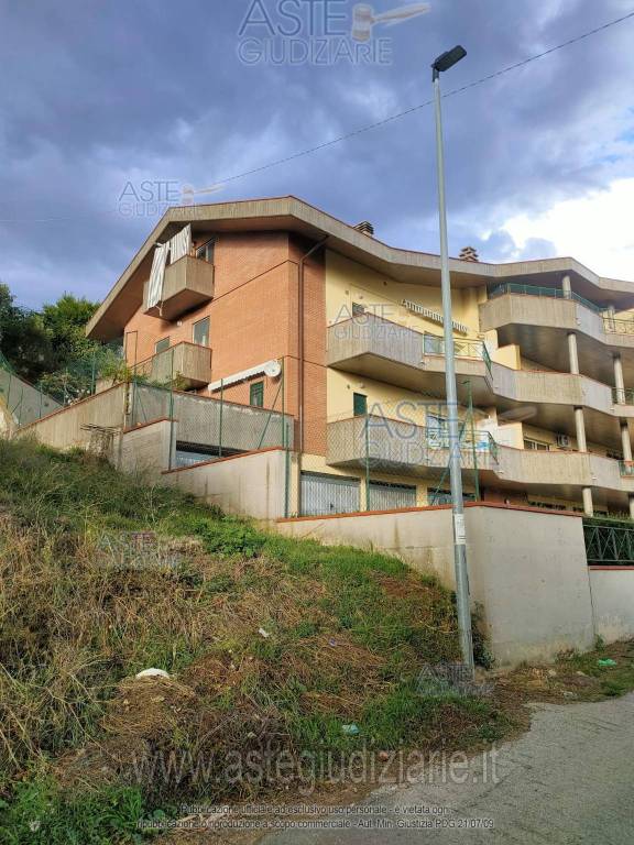 appartamento in vendita a Bellante