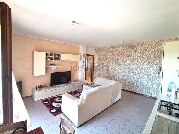 appartamento in vendita a Bellante in zona San Mauro