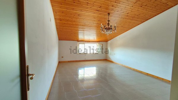 appartamento in vendita a Bellante in zona Bellante Stazione