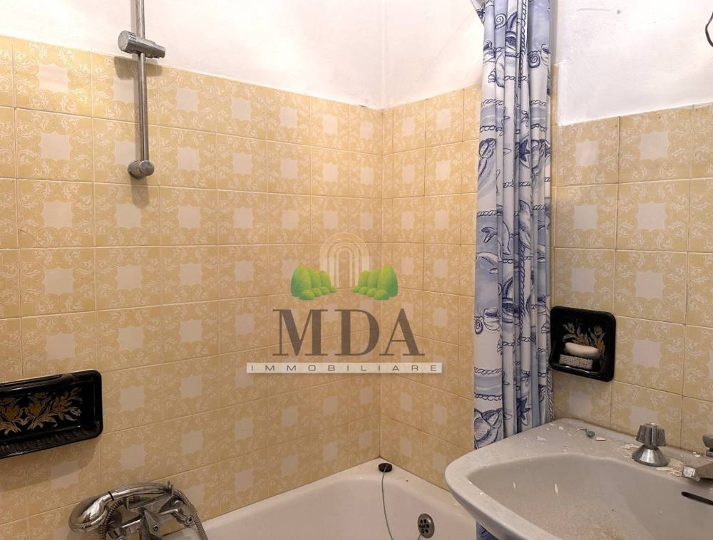 casa indipendente in vendita a Bellante