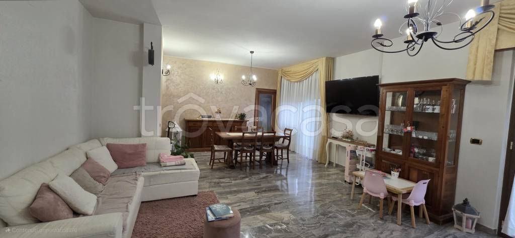 appartamento in vendita a Bellante in zona Chiareto