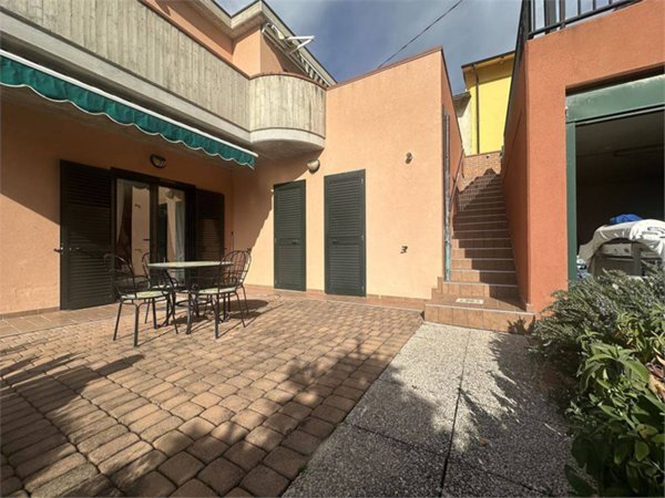 casa indipendente in vendita a Bellante