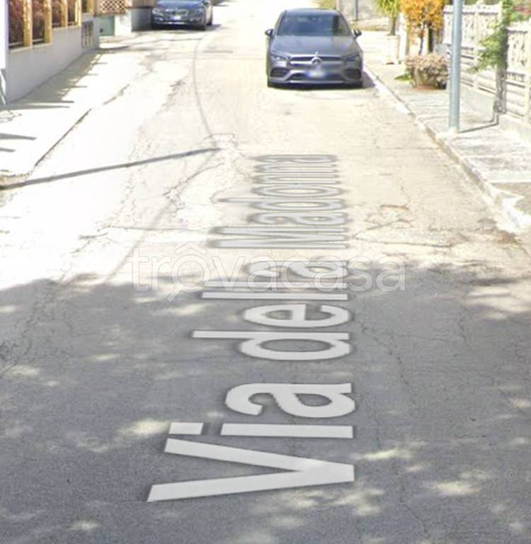 terreno edificabile in vendita a Bellante in zona Ripattoni