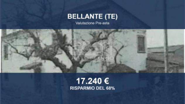 casa indipendente in vendita a Bellante in zona Chiareto