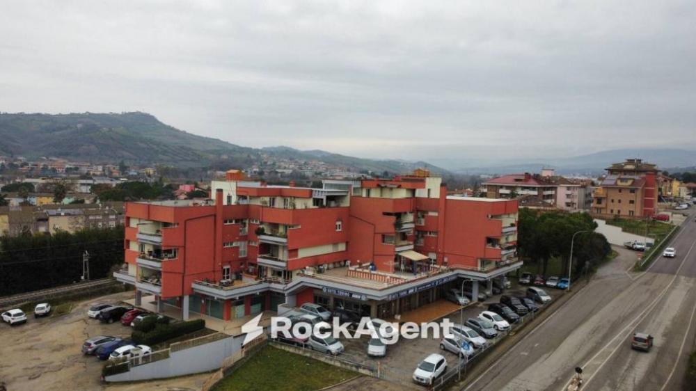 appartamento in vendita a Bellante in zona Bellante Stazione