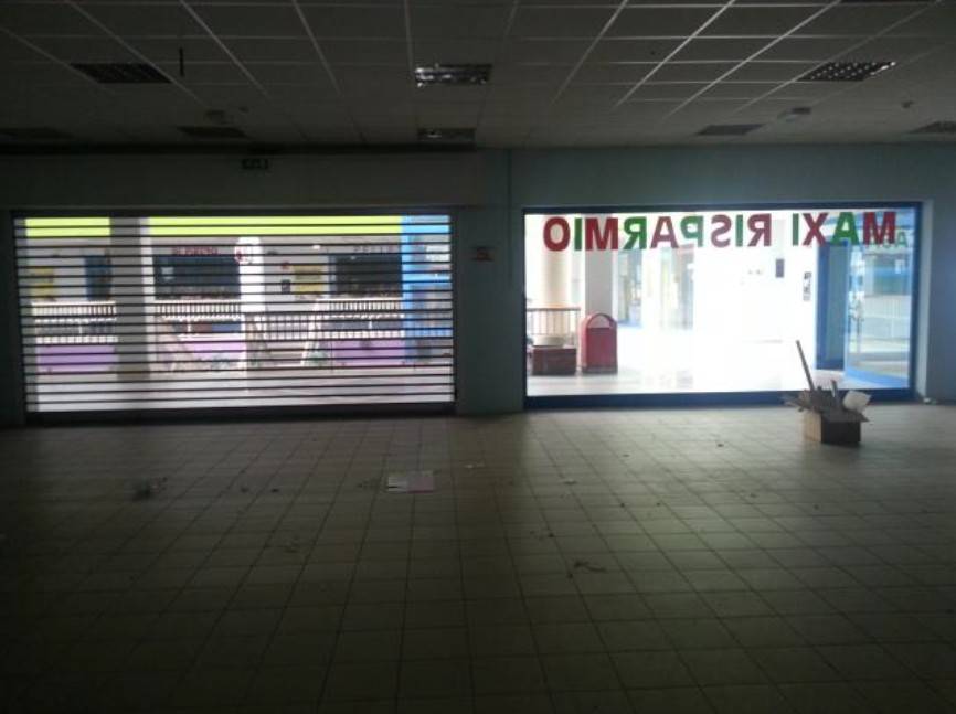 locale commerciale in vendita a Bellante in zona Bellante Stazione