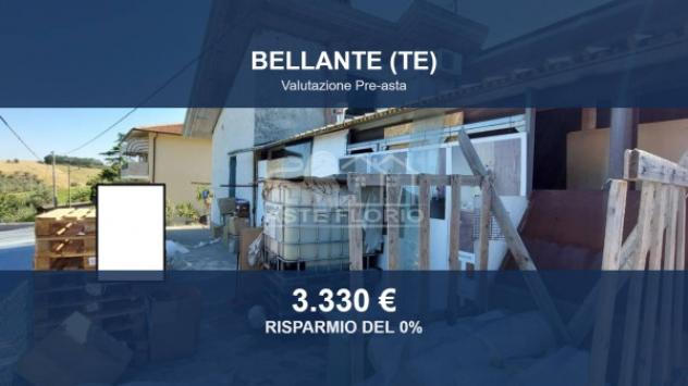 locale commerciale in vendita a Bellante