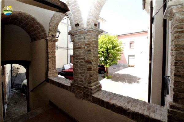 casa indipendente in vendita a Bisenti