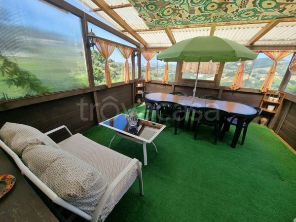 casa indipendente in vendita a Bisenti