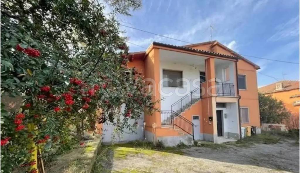 casa indipendente in vendita a Bisenti