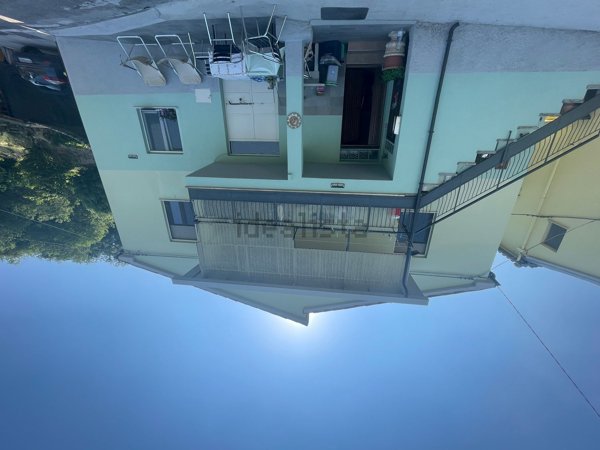 casa indipendente in vendita a Bisenti