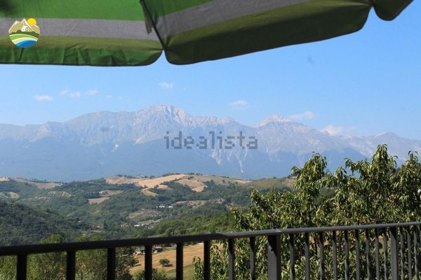 casa indipendente in vendita a Bisenti in zona San Nicola