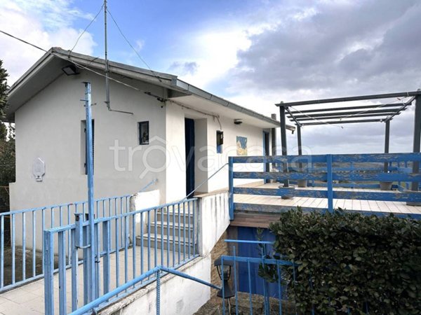 appartamento in vendita a Campli in zona Floriano